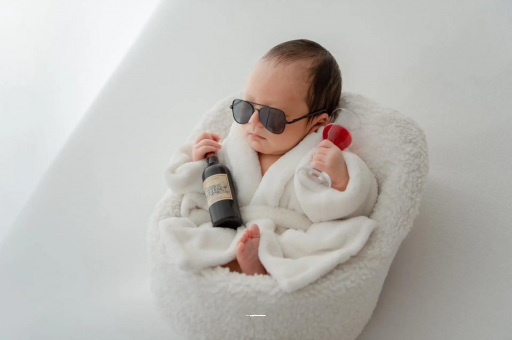 大理怀孕多久出现呕吐